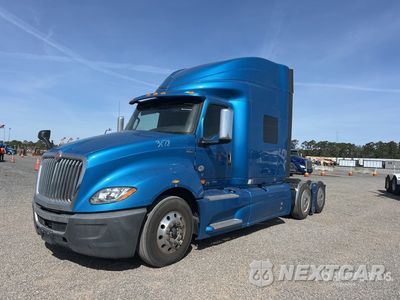 2020 International Lt 625 2020 International LT625 6x2 T/A Sleeper Truck Tractor 3HSKZAPR9LN343157 - główne zdjęcie licytacji z USA - miniatura