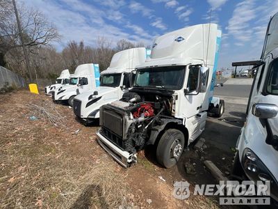 2017 Volvo Vnl 2017 Volvo VNL CNG S/A Day Cab Truck Tractor 4V5N39UGXHN993675 - główne zdjęcie licytacji z USA - miniatura