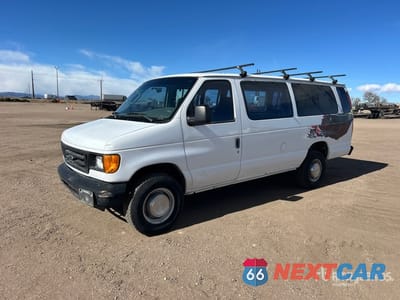 2005 Ford E-350 2005 Ford E-350 Passenger Van 1FBSS31S65HA62021 - główne zdjęcie licytacji z USA - miniatura