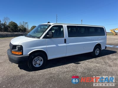 2016 Chevrolet Express 3500 2016 Chevrolet Express 3500 Passenger Van 1GAZGNFG8G1339283 - główne zdjęcie licytacji z USA - miniatura