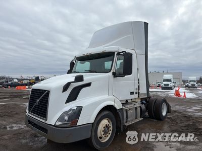 2016 Volvo Vnl 2016 Volvo VNL 4x2 S/A Day Cab Truck Tractor 4V4N39TG3GN965477 - główne zdjęcie licytacji z USA - miniatura