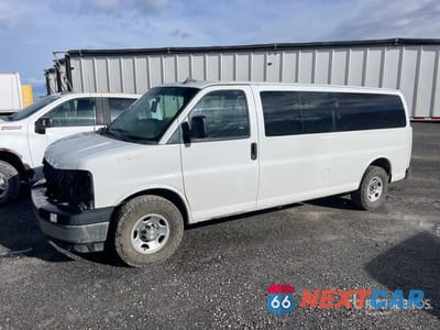 2018 Chevrolet Express 3500 2018 Chevrolet Express 3500 Passenger Van (Inoperable) 1GAZGPFG0J1333187 - główne zdjęcie licytacji z USA - miniatura