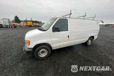 2002 Ford E-150 2002 Ford E-150 Cargo Van 1FTRE14202HA78938 - główne zdjęcie licytacji z USA - miniatura