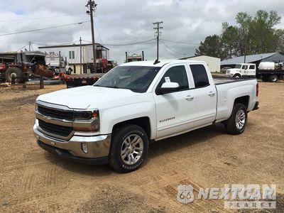2016 Chevrolet 1500 2016 Chevrolet 1500 LT 4x2 Extended Cab Pickup 1GCRCREC2GZ136111 - główne zdjęcie licytacji z USA - miniatura