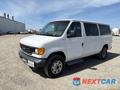 2005 Ford E-350 2005 Ford E-350 11 Passenger Van 1FBNE31S65HB18740 - główne zdjęcie licytacji z USA - miniatura