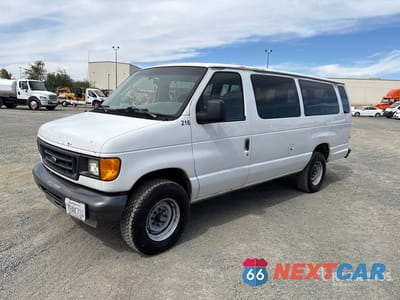 2004 Ford E-350 2004 Ford E-350 XL 10 Passenger Van 1FBSS31LX4HB49489 - główne zdjęcie licytacji z USA - miniatura