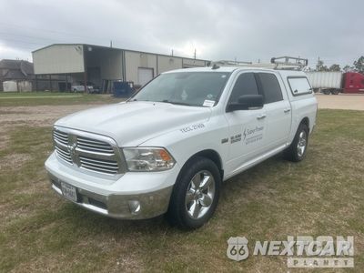 2016 Ram 1500 2016 Ram 1500 4x2 Crew Cab Pickup 3C6RR6LT1GG343517 - główne zdjęcie licytacji z USA - miniatura