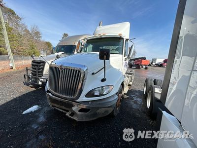 2015 International Prostar 2015 International ProStar 6x4 T/A Sleeper Truck Tractor 3HSDJAPR3FN119158 - główne zdjęcie licytacji z USA - miniatura