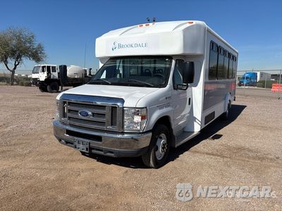 2016 Ford E 450 2016 Ford E-450 Cargo Van 1FDFE4FS9GDC56938 - główne zdjęcie licytacji z USA - miniatura