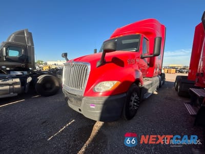 2019 International Lt 625 2019 International LT625 6x4 T/A Sleeper Truck Tractor 3HSDZAPR5KN506586 - główne zdjęcie licytacji z USA - miniatura