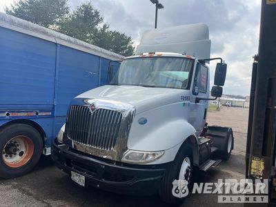 2009 International 8600 2009 International 8600 4x2 S/A Day Cab Truck Tractor 1HSHWAHN79J044776 - główne zdjęcie licytacji z USA - miniatura
