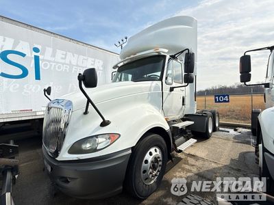 2010 International 2010 International ProStar 6x4 T/A Day Cab Truck Tractor (Inoperable) 3HSCTAPR1AN287363 - główne zdjęcie licytacji z USA - miniatura