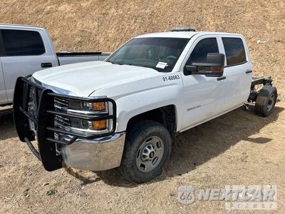 2018 Chevrolet 2500 2018 Chevrolet 2500 Heavy duty 4x4 Crew Cab Pickup 1GC1KUEG7JF270417 - główne zdjęcie licytacji z USA - miniatura