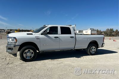 2021 Ram 2500 2021 Ram 2500 4x4 Crew Cab Pickup 3C6UR5HJ9MG630061 - główne zdjęcie licytacji z USA - miniatura
