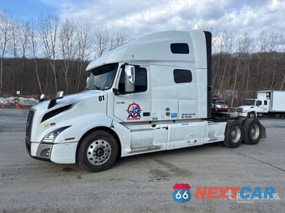 2019 Volvo Vnl 760 2019 Volvo VNL760 6x4 T/A Sleeper Truck Tractor 4V4NC9EH1KN198033 - główne zdjęcie licytacji z USA - miniatura