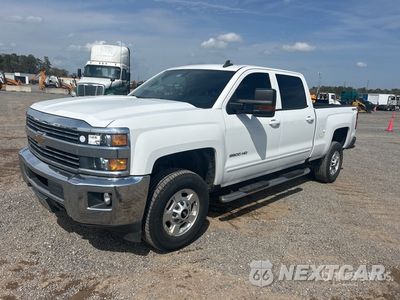 2017 Chevrolet Silverado 2500 2017 Chevrolet Silverado 2500 LT 4x4 Crew Cab Pickup 1GC1KVEG0HF104725 - główne zdjęcie licytacji z USA - miniatura