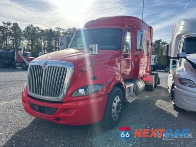 2018 International Prostar 2018 International ProStar 6x4 T/A Sleeper Truck Tractor 3HSDJSNR8JN538754 - główne zdjęcie licytacji z USA - miniatura