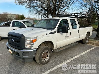 2015 Ford F-250 2015 Ford F-250 4x4 Crew Cab Pickup 1FT7W2B67FEA01104 - główne zdjęcie licytacji z USA - miniatura