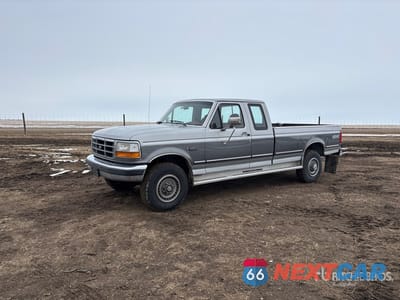 1992 Ford F-250 1992 Ford F-250 XLT 4x4 Extended Cab Pickup 1FTHX26G4NKA05664 - główne zdjęcie licytacji z USA - miniatura