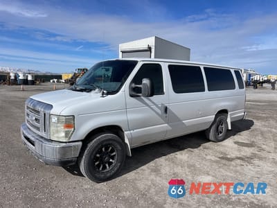 2008 Ford E-350 2008 Ford E-350 15 Passenger Van 1FBSS31L28DA33636 - główne zdjęcie licytacji z USA - miniatura