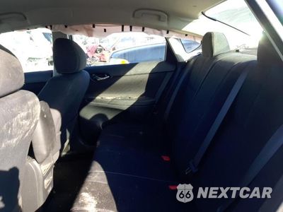 Zdjęcie 6 z 10 samochodu: 2017 NISSAN SENTRA S VIN:3N1AB7AP9HY409024 - miniatura