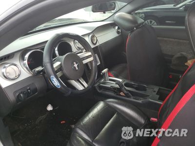 Piąte zdjęcie samochodu w środku: 2006 FORD MUSTANG VIN:1ZVFT80N565148813 - miniatura