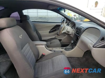 Piąte zdjęcie samochodu w środku: 2002 FORD MUSTANG GT VIN:1FAFP42X72F239123 - miniatura