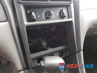 Zdjęcie 9 z 10 samochodu: 2002 FORD MUSTANG GT VIN:1FAFP42X72F239123 - miniatura