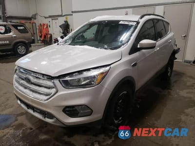 Drugie zdjęcie samochodu z przodu: 2017 FORD ESCAPE SE VIN:1FMCU9G90HUA43313 - miniatura