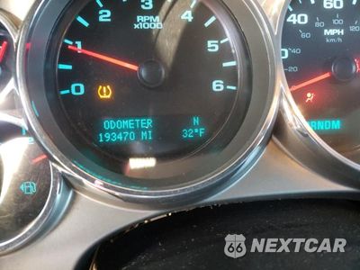 Zdjęcie 8 z 10 samochodu: 2010 CHEVROLET SILVERADO K1500 LT VIN:1GCSKSE37AZ119632 - miniatura