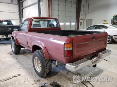 Trzecie zdjęcie samochodu z tyłu: 1991 TOYOTA PICKUP 1/2 TON SHORT WHEELBASE DLX VIN:JT4VN01D1M0004668 - miniatura