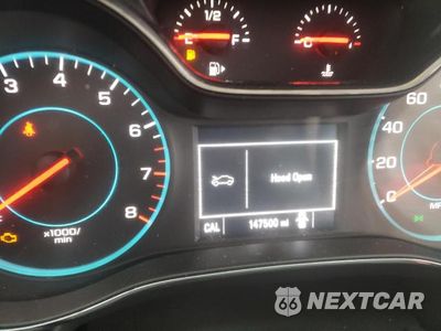 Zdjęcie 8 z 10 samochodu: 2017 CHEVROLET CRUZE LS VIN:1G1BC5SMXH7204152 - miniatura