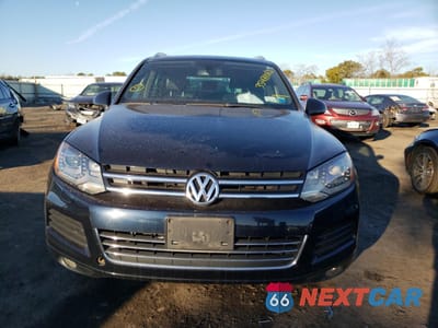 Zdjęcie 9 z 10 samochodu: 2014 VOLKSWAGEN TOUAREG V6 TDI VIN:WVGEP9BP4ED010414 - miniatura