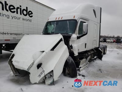 Drugie zdjęcie samochodu z przodu: 2018 FREIGHTLINER CASCADIA 126 VIN:3AKJHHDR9JSKB2022 - miniatura