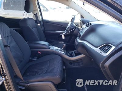 Piąte zdjęcie samochodu w środku: 2017 DODGE JOURNEY SXT VIN:3C4PDCBB4HT522602 - miniatura