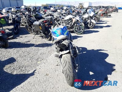 Zdjęcie 9 z 10 samochodu: 2018 SUZUKI GSX-R600 VIN:JS1GN7FA5J2100474 - miniatura