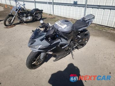 Drugie zdjęcie samochodu z przodu: 2019 KAWASAKI ZX636 K VIN:JKBZXJH11KA001389 - miniatura