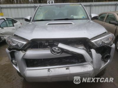 Zdjęcie 9 z 10 samochodu: 2017 TOYOTA 4RUNNER SR5/SR5 PREMIUM VIN:JTEBU5JR8H5423927 - miniatura