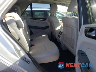 Zdjęcie 6 z 10 samochodu: 2012 MERCEDES-BENZ ML 350 BLUETEC VIN:4JGDA2EB8CA031477 - miniatura