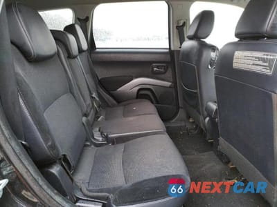 Zdjęcie 6 z 10 samochodu: 2010 MITSUBISHI OUTLANDER SE VIN:JA4AS3AW0AZ012644 - miniatura