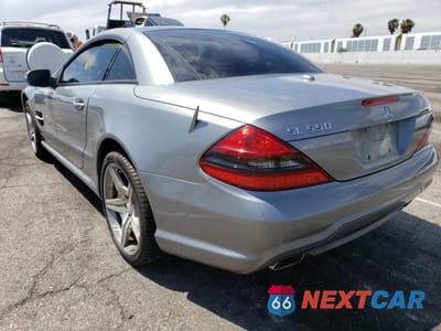 Trzecie zdjęcie samochodu z tyłu: 2011 MERCEDES-BENZ SL 550 VIN:WDBSK7BA3BF163936 - miniatura