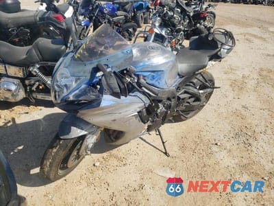 Drugie zdjęcie samochodu z przodu: 2021 SUZUKI GSX-R750 VIN:JS1GR7MA6M7100126 - miniatura