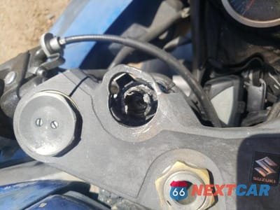 Zdjęcie 9 z 10 samochodu: 2021 SUZUKI GSX-R750 VIN:JS1GR7MA6M7100126 - miniatura