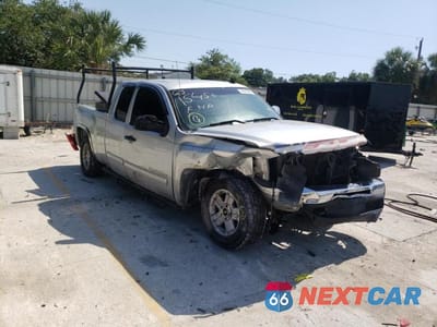 2011 CHEVROLET SILVERADO K1500 LT 1GCRKSE36BZ408078 - główne zdjęcie licytacji z USA - miniatura