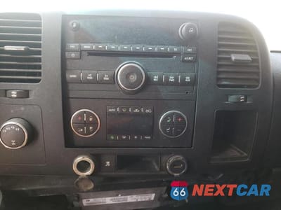 Zdjęcie 9 z 10 samochodu: 2011 CHEVROLET SILVERADO K1500 LT VIN:1GCRKSE36BZ408078 - miniatura