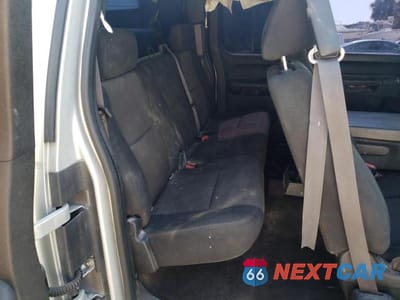 Zdjęcie 6 z 10 samochodu: 2011 CHEVROLET SILVERADO K1500 LT VIN:1GCRKSE36BZ408078 - miniatura