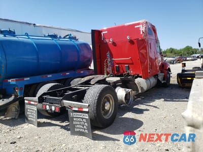 Czwarte zdjęcie samochodu z boku: 2019 KENWORTH CONSTRUCTION T680 VIN:1XKYDP9X2KJ244766 - miniatura