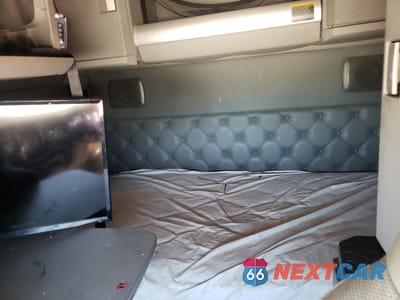 Zdjęcie 6 z 10 samochodu: 2019 KENWORTH CONSTRUCTION T680 VIN:1XKYDP9X2KJ244766 - miniatura