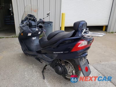 Trzecie zdjęcie samochodu z tyłu: 2004 SUZUKI AN400 K3 VIN:JS1CK43AX32101326 - miniatura