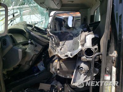 Piąte zdjęcie samochodu w środku: 2018 HINO 258/268 VIN:5PVNE8JN6J4S50904 - miniatura